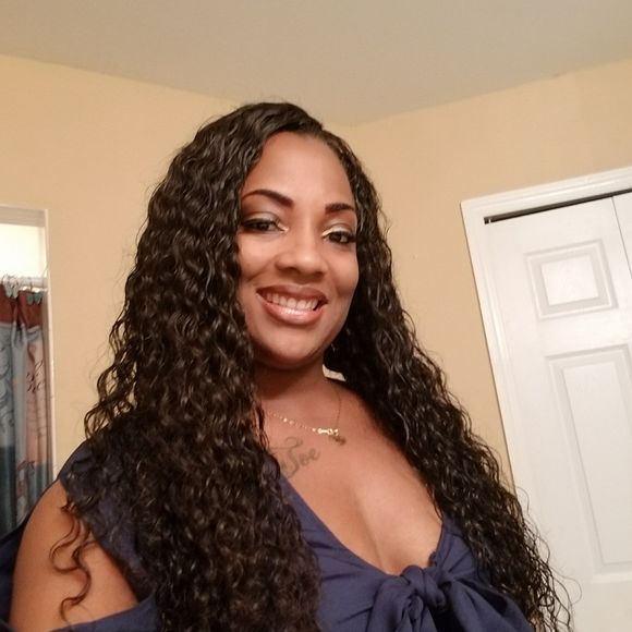 Meet your Posher, Toya - Picture 1 of 1